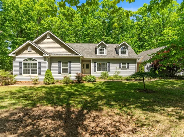 681 Higginbotham Creek Rd, Amherst, VA 24521