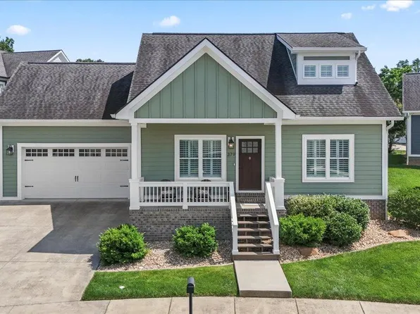 379 Princeton Gardens Dr, Johnson City, TN 37601