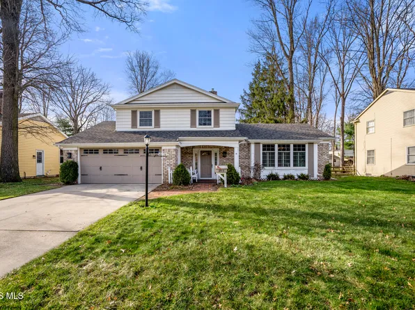 6913 S Fredericksburg Dr, Sylvania, OH 43560