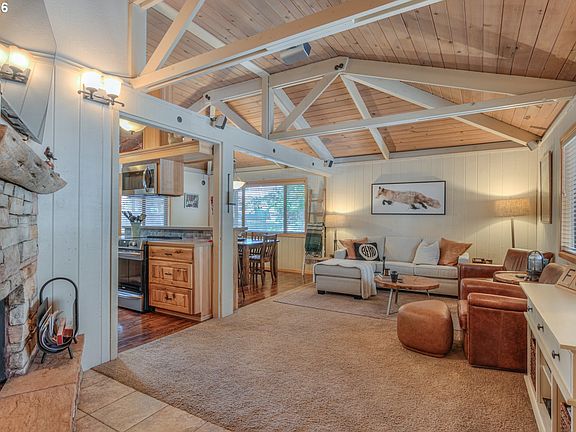 4th image of 57077 Fox Ln