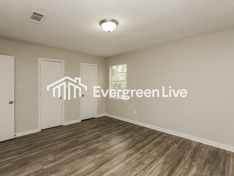 658 Tifton Dr — Photo 9