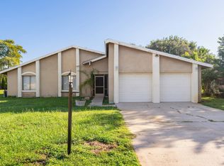 712 E Flag Way, Kissimmee, FL 34759