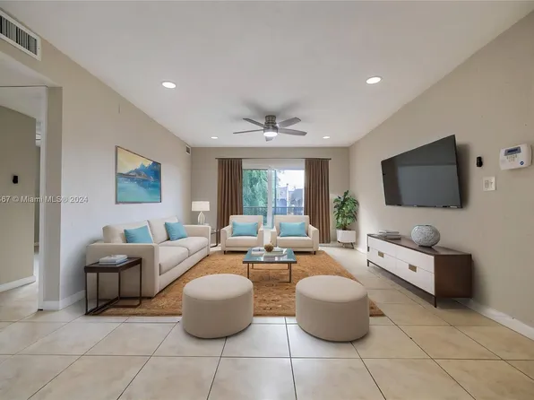 2832 NW 55th Ave APT 2A, Lauderhill, FL 33313