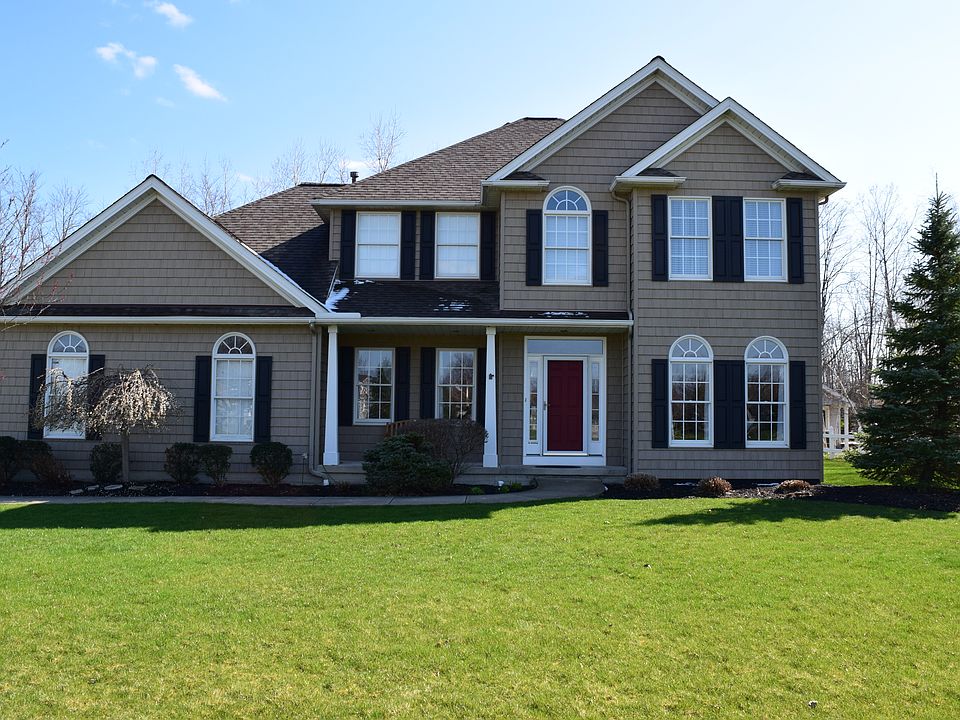 1st image of 32155 Country Club Dr