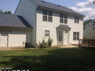 27 Woodland Dr, Indian Head, MD 20640