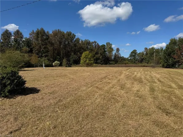487 Isham Frederick Rd, Magnolia, NC 28453