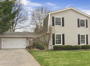 712 N Rohlwing Rd, Palatine, IL 60074