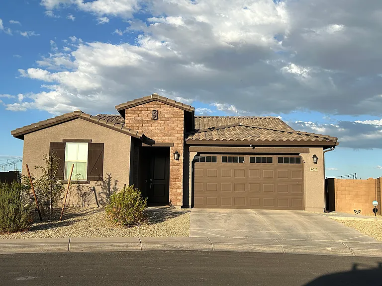 4037 S 93rd Dr — Photo 1