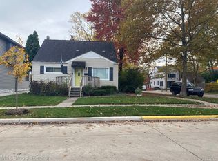1602 Cole St, Birmingham, MI