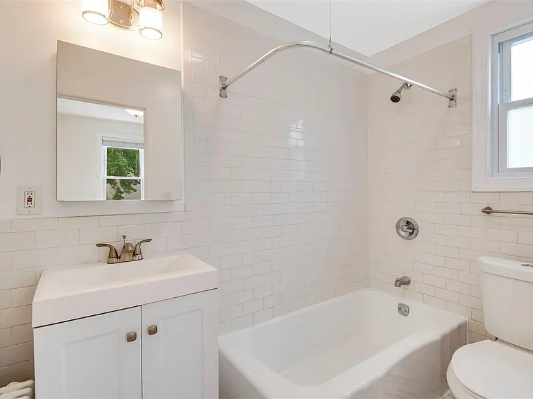 327 70th St #2B — Photo 8