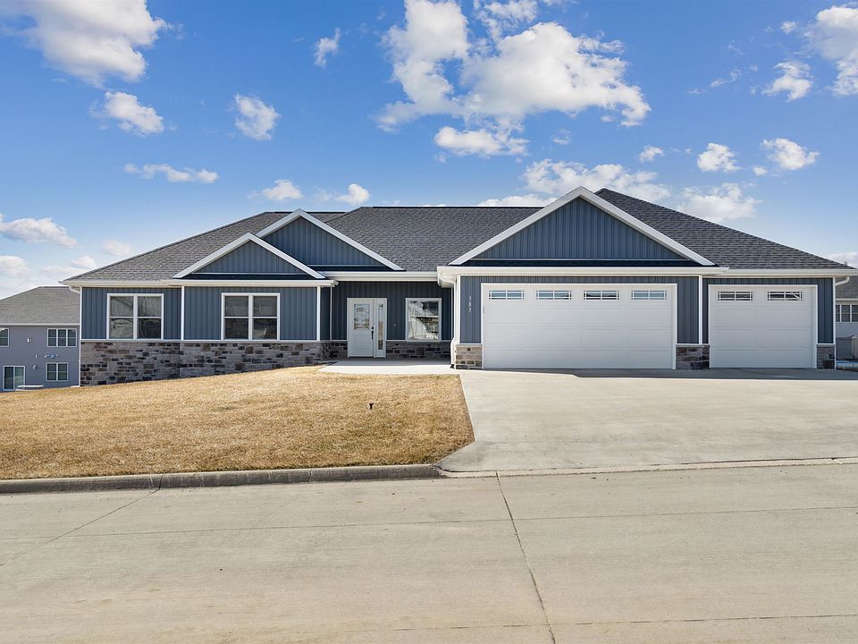 1st image of 383 Solomia Ct