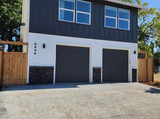 983 Park Ave NE, Salem, OR 97301