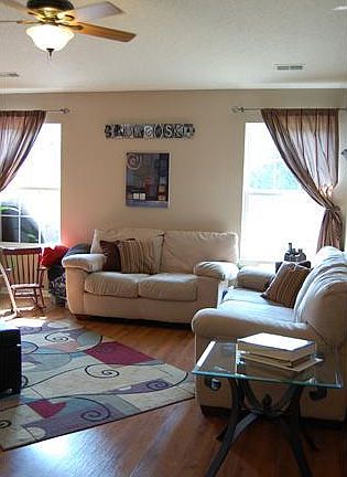 4th image of 181 Brixton Woods East Dr