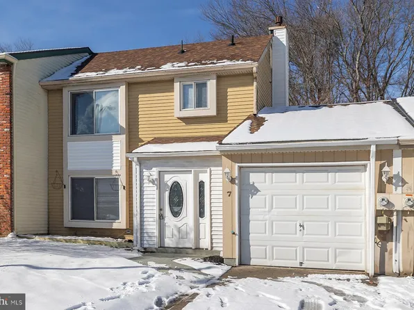 7 Oriole Pl, Clementon, NJ 08021