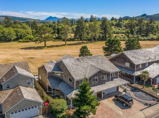 2327 S Edgewood St, Seaside, OR 97138