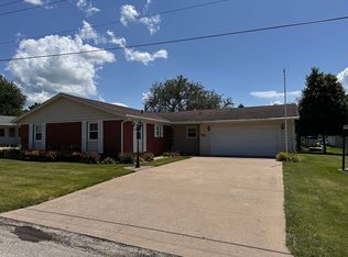 1001 W Euclid Ave, Monmouth, IL 61462