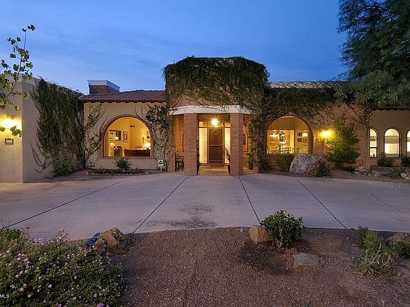 3rd image of 2933 N Calle Ladera