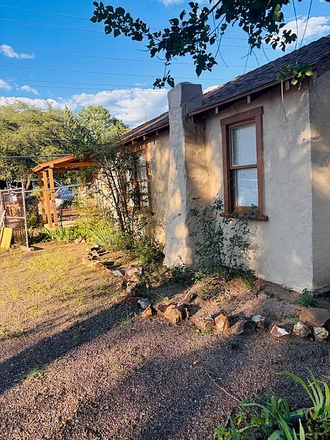 2 bed, $1,200 — Photo 3
