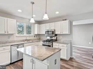 610 N St NE, Leesburg, VA 20176