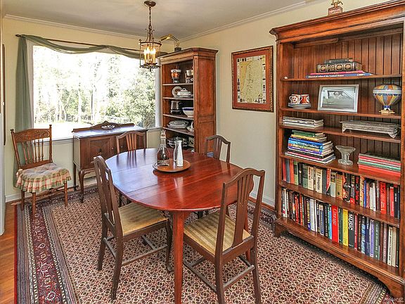 Big window overlooks backyard