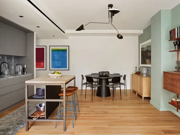 547 West 47th Street image 7 of 31