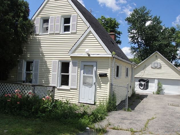1st image of 2613 N Averill Ave