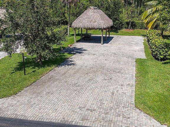 2nd image of 147 S Cortez Dr #147