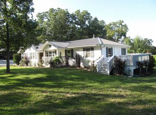 3793 Cravens Rd, Mansfield, MO 65704