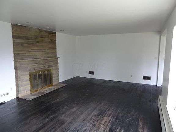 2nd image of 3907 E Mound St