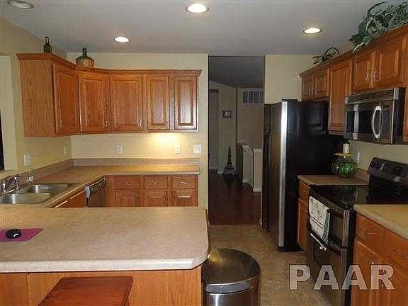 5th image of 8518 N Glenbrooke Ct