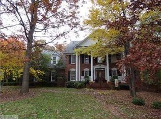 425 Drayton Park Dr, Kernersville, NC 27284