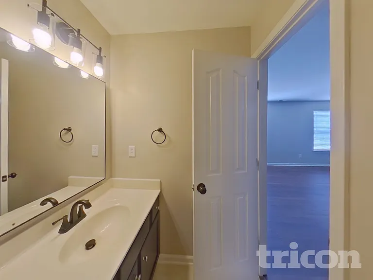 1522 Ladora Dr — Photo 17