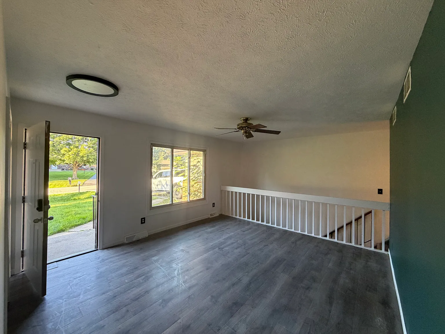 3 bed, 1629 sqft, $2,500 — Photo 4