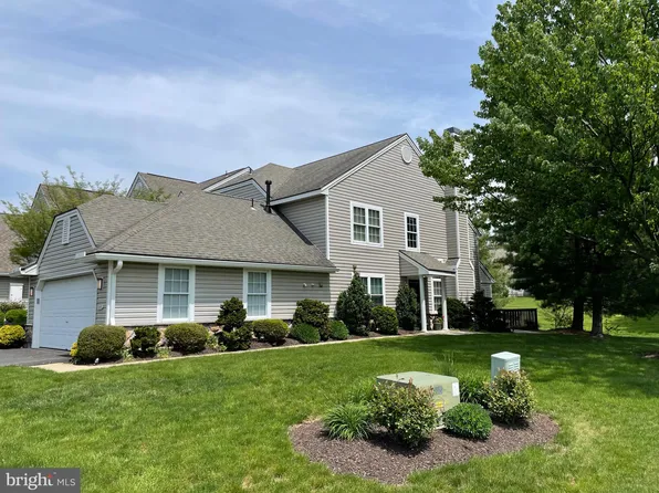 172 Hawthorne Ct, Wyomissing, PA 19610