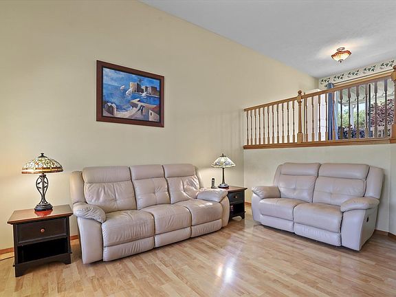5th image of 421 S Lucille Ct