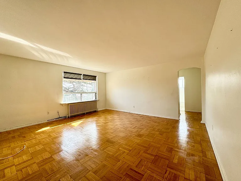 2696 Lake Shore Blvd W #16 — Photo 4