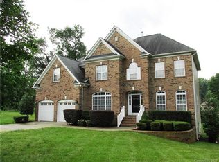 9709 Luckwood Ct, Mint Hill, NC 28227