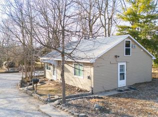 814 S Main St, Eureka, IL 61530