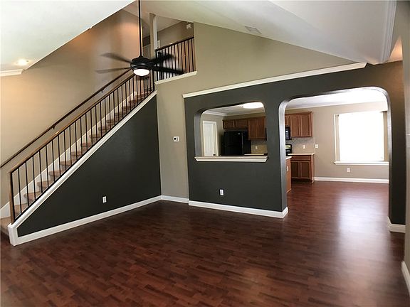 2nd image of 1813 Copper Breaks Ln