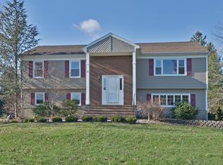14 William Ln, Ocean, NJ 07712
