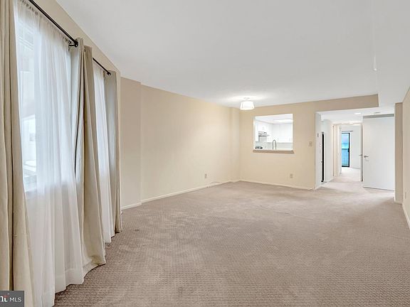 4th image of 1951 Sagewood Ln APT 619