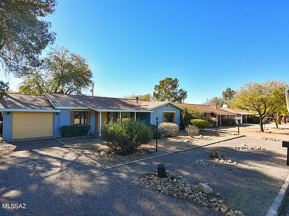 2nd image of 2902 E Arroyo Chico