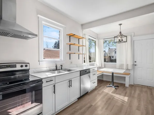 5123 N Monroe St, Spokane, WA 99205