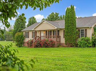 205 Jackson St, Cowan, TN 37318