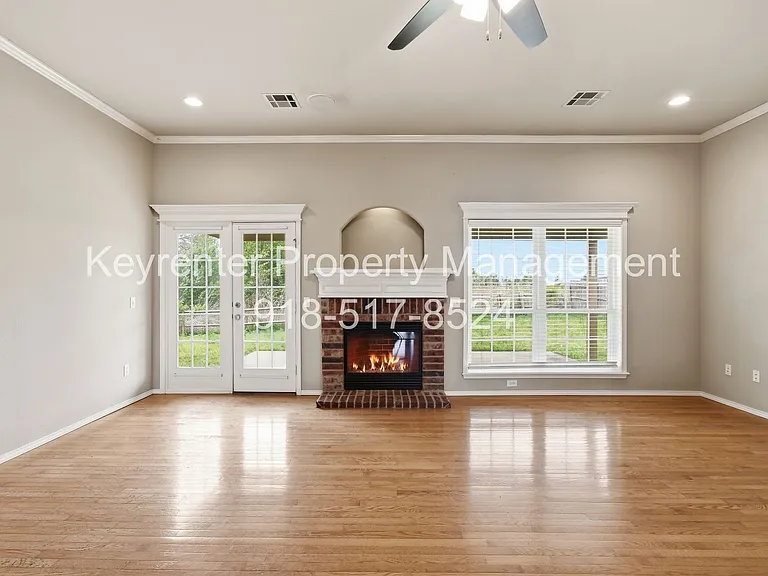 11906 S Juniper Ct — Photo 7