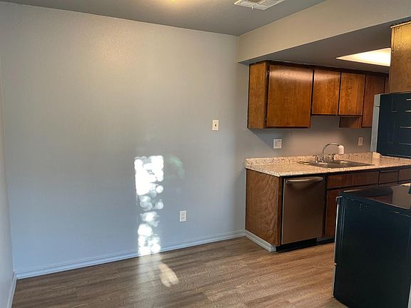 3rd image of 325 Standiford Ave APT 25