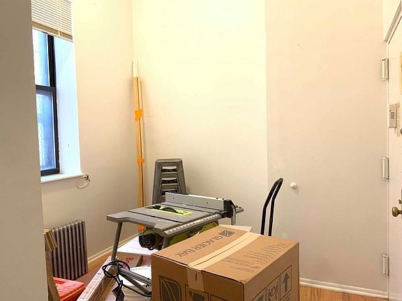 5th image of 80 Mulberry St APT 3