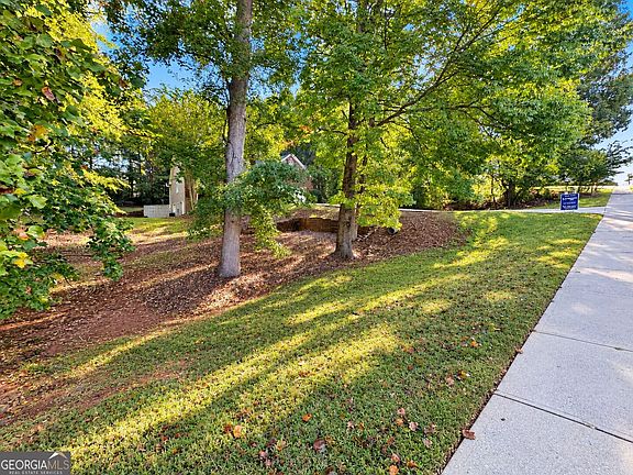 2nd image of 1271 Harvest Ln