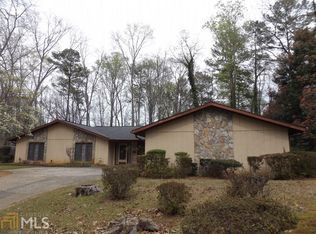 5248 Golf Valley Ct, Stone Mountain, GA 30088