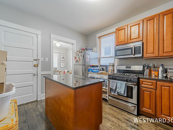 3rd image of 3707 N Bosworth Ave #1